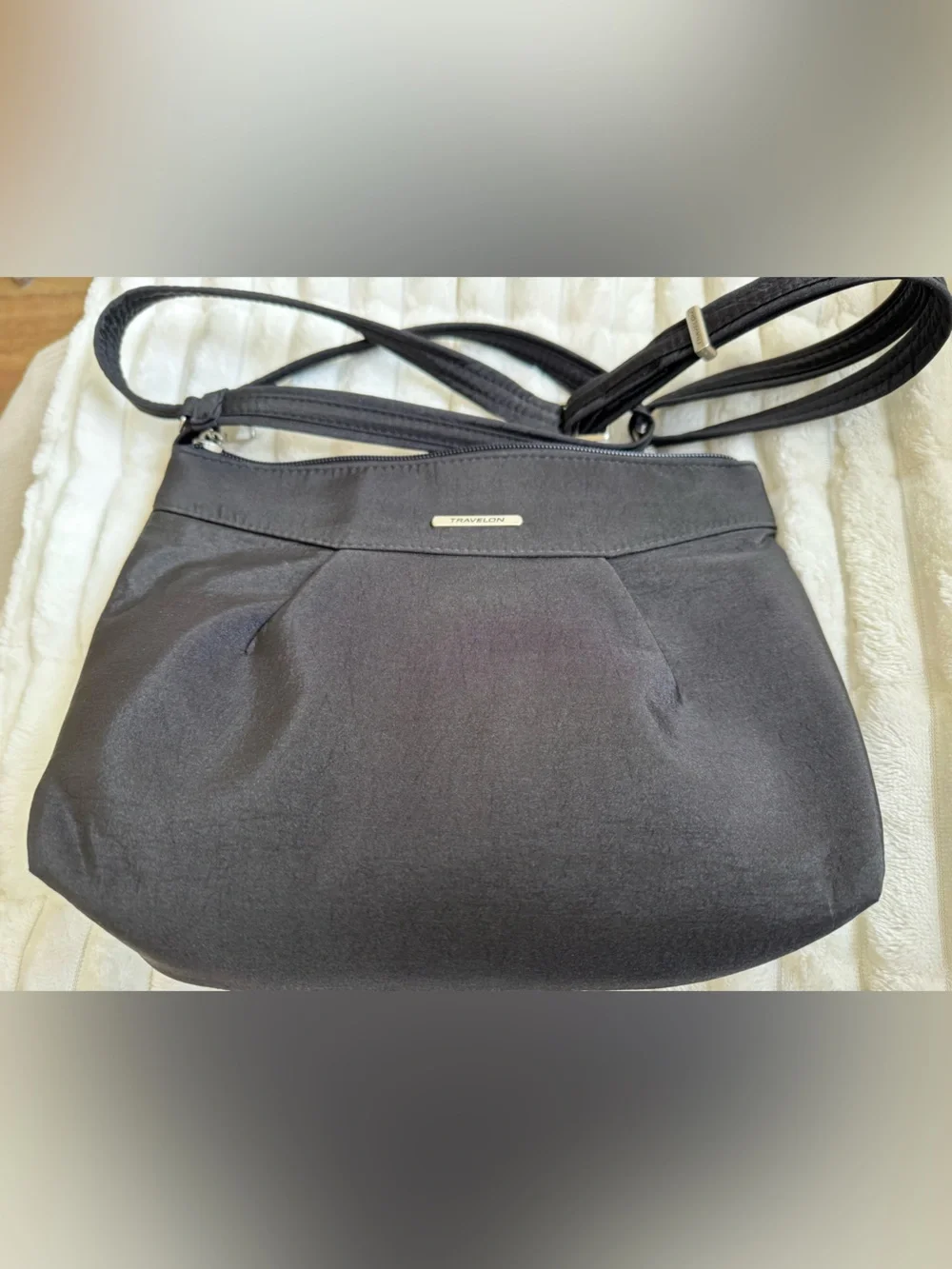 Travelon simple functional